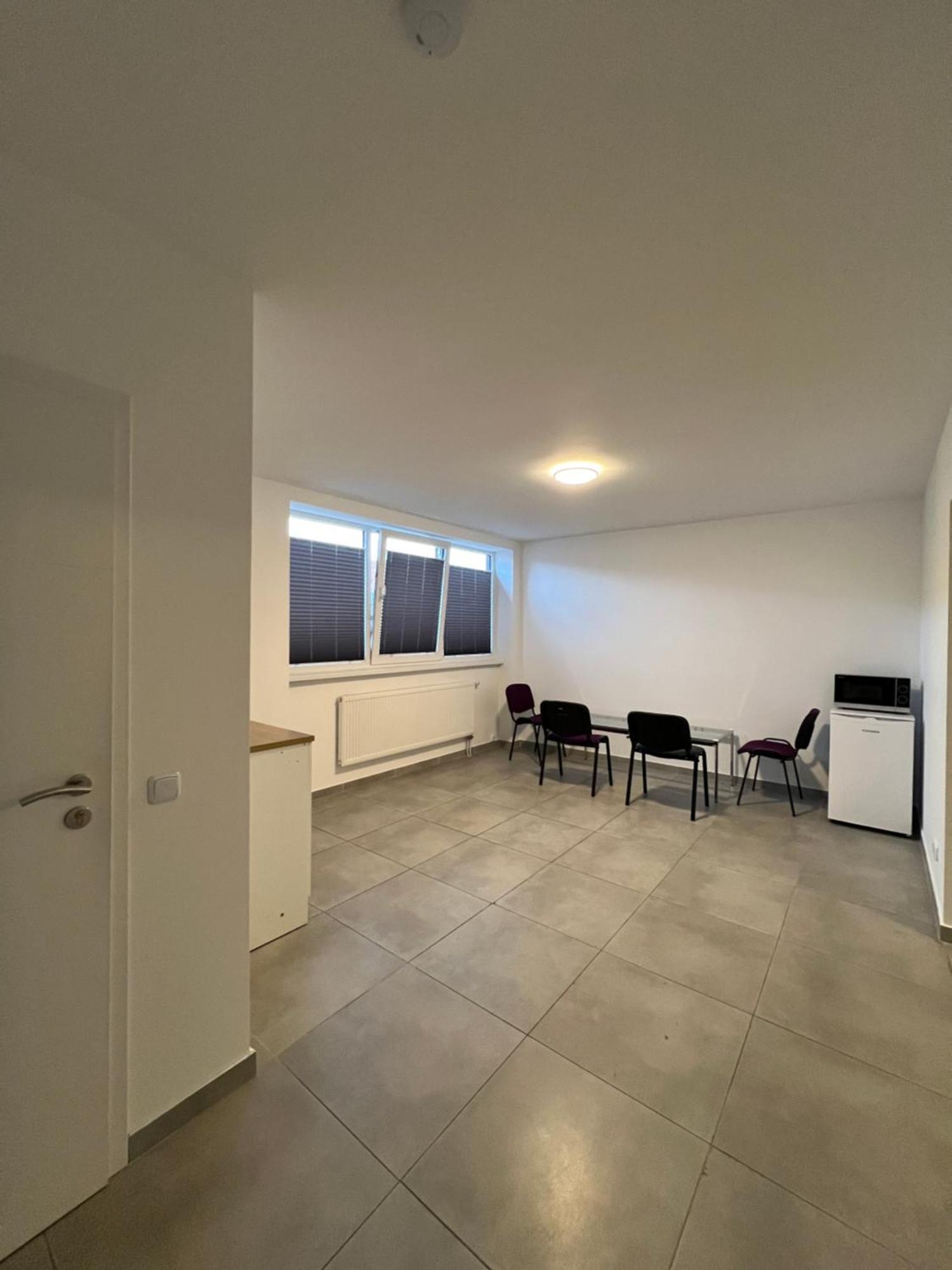 Mieterlux Frankfurt Heusenstamm Hotell Rum bild