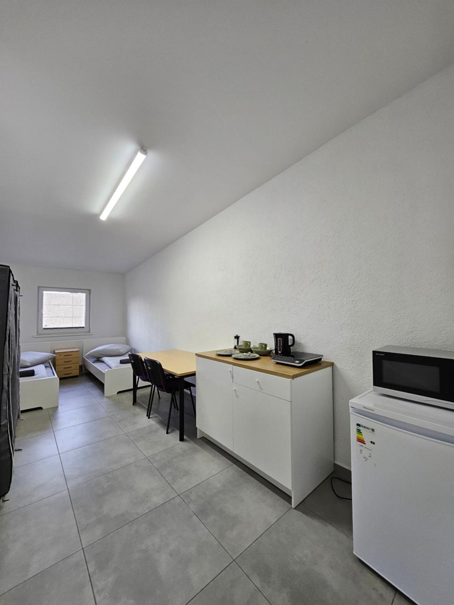 Mieterlux Frankfurt Heusenstamm Hotell Rum bild